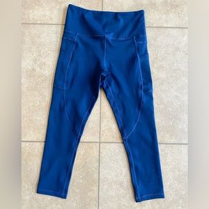 ZYIA Active Light n Tight Capri Leggings Size 2